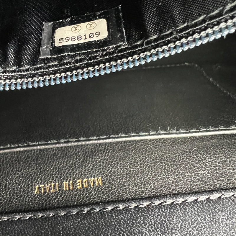 Large canvas CHANEL tote bag, Black – Luxury Locker