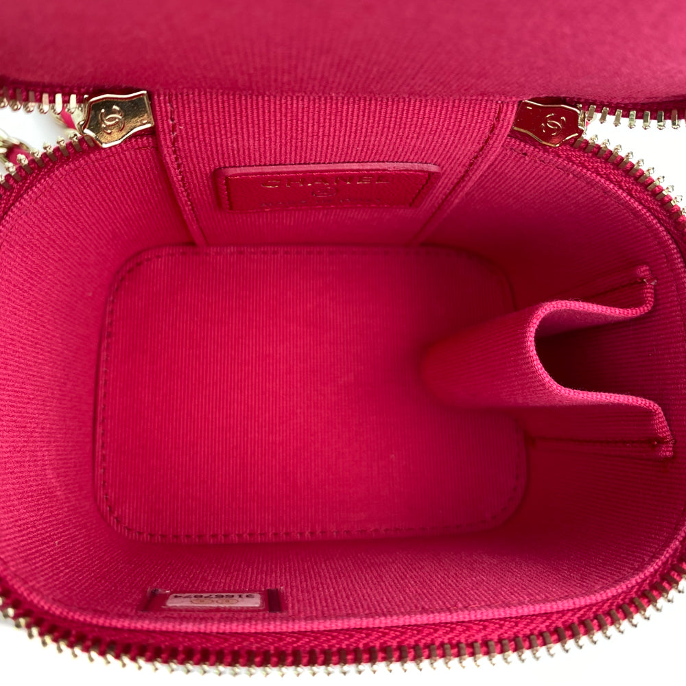 CHANEL Beige Lambskin Quilted Top Handle Mini Vanity Case – portluxe