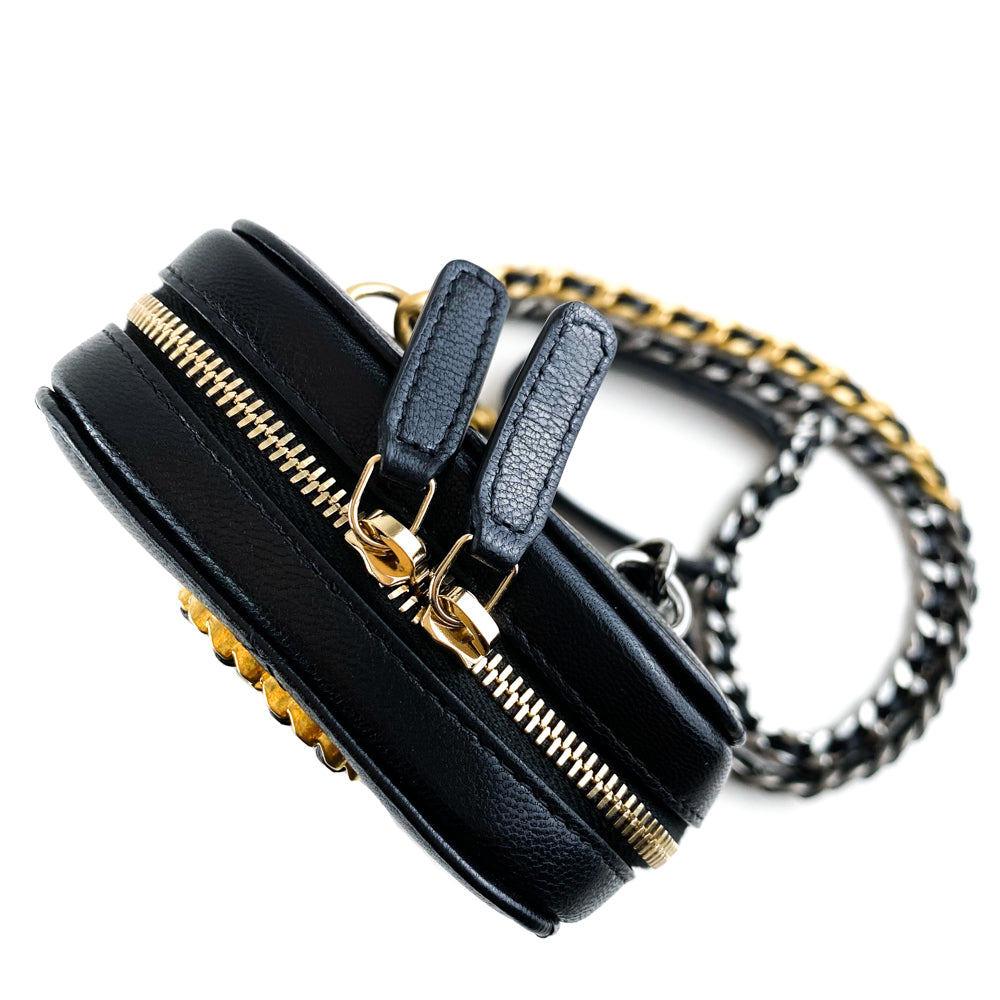 Chanel 19 Black Quilted Wristlet Clutch Bag – The Millionaires Closet